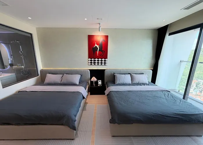 The - Sun World Apartment *