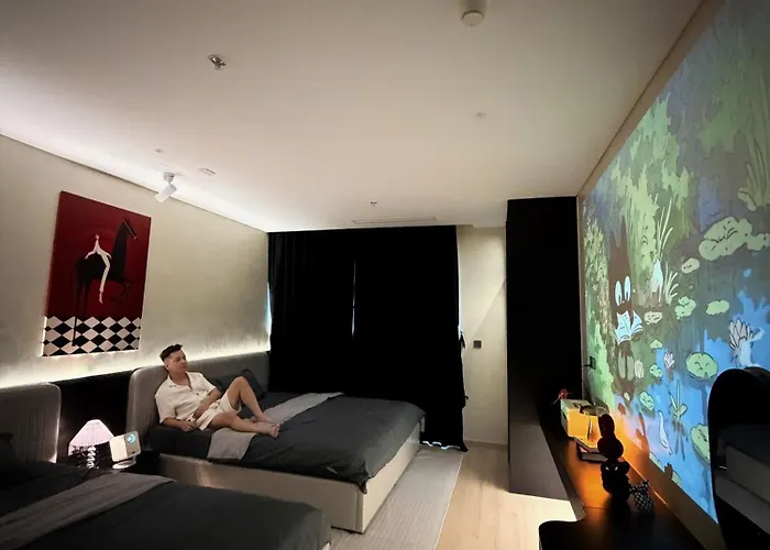 The - Sun World Apartment *