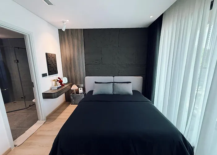 Apartment The - Sun World